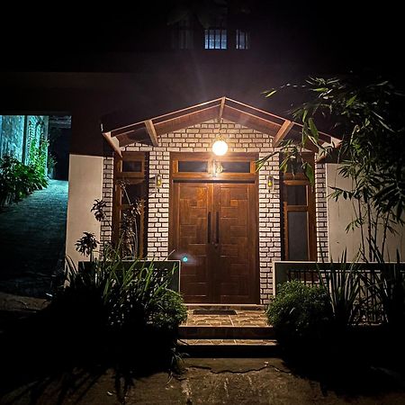 Enara Luxury Stay Katugastota Buitenkant foto