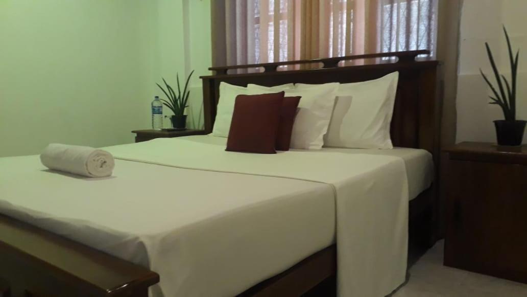 Enara Luxury Stay Katugastota Buitenkant foto