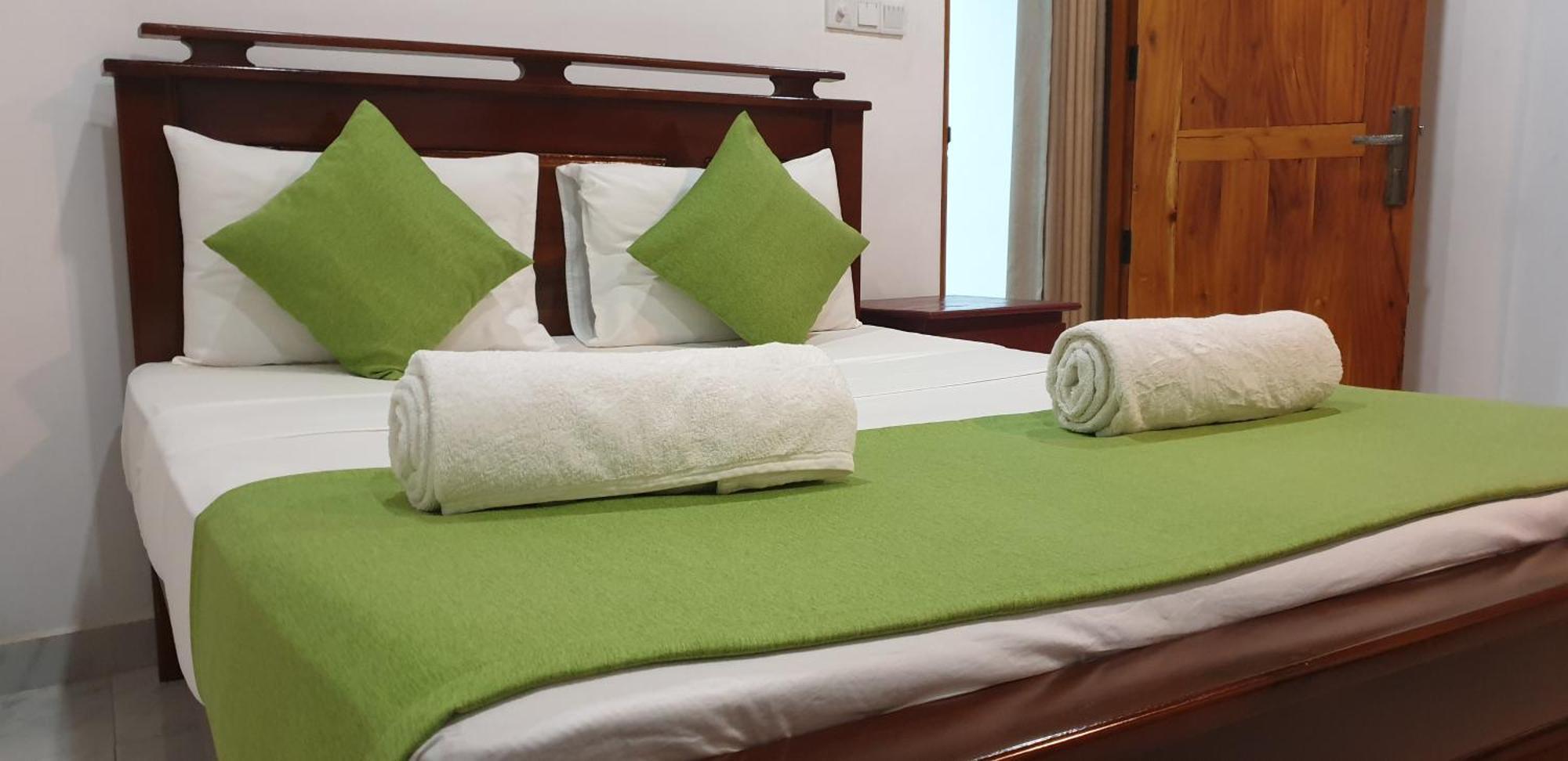 Enara Luxury Stay Katugastota Buitenkant foto