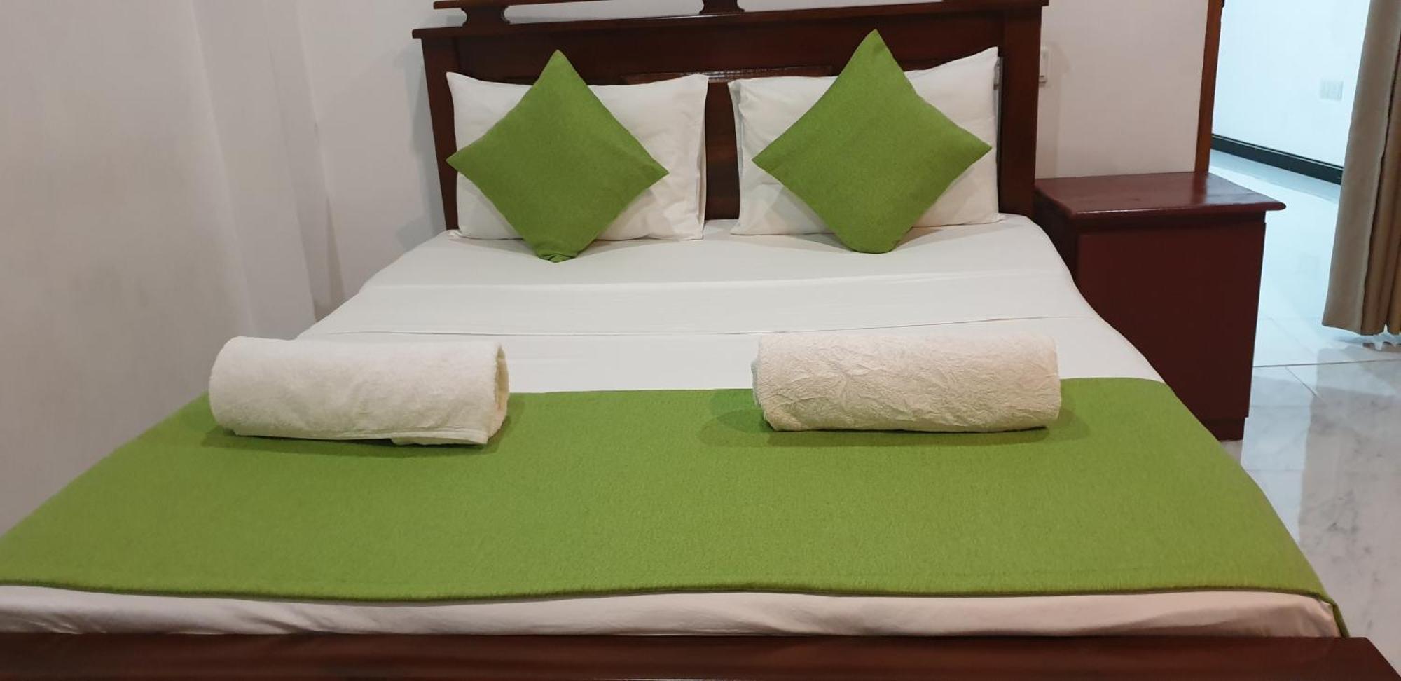 Enara Luxury Stay Katugastota Buitenkant foto